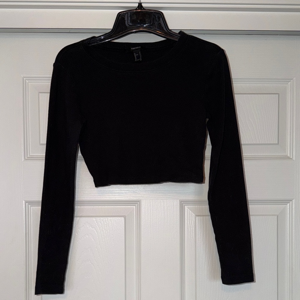 SHEIN Black Long Sleeve Crop Top